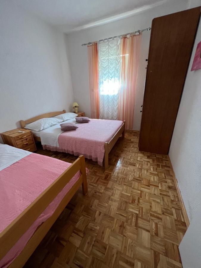 Apartment Vujcic Donji Okrug  Εξωτερικό φωτογραφία